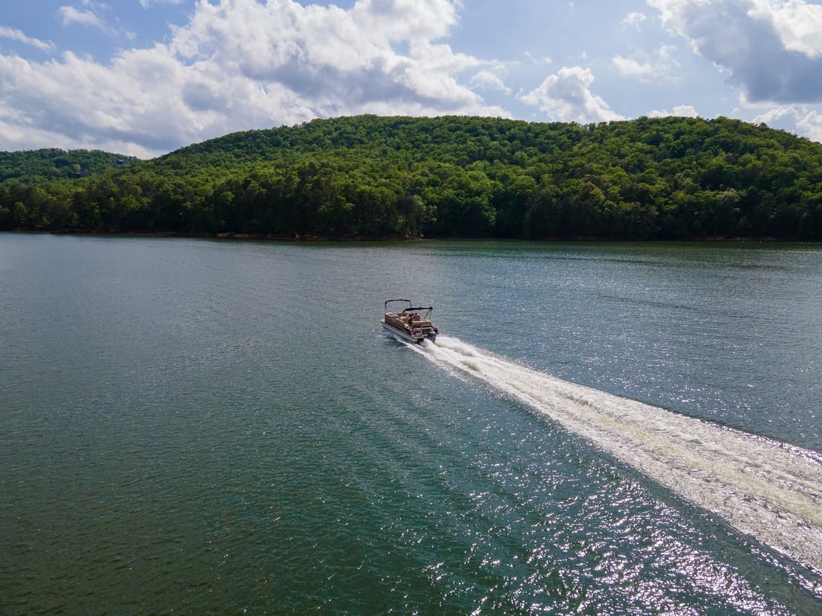 Water-Activities & Suncity Silver Package: Lake Cruise Experience