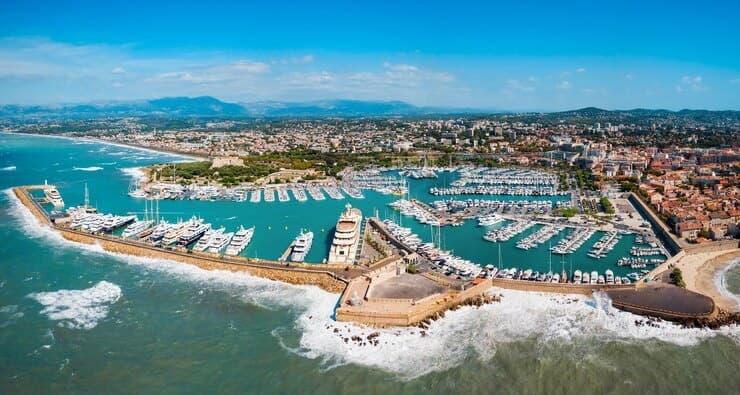 Cannes and Antibes Discovery: Seven-Hour Riviera Culture and Coast Tour photo 1