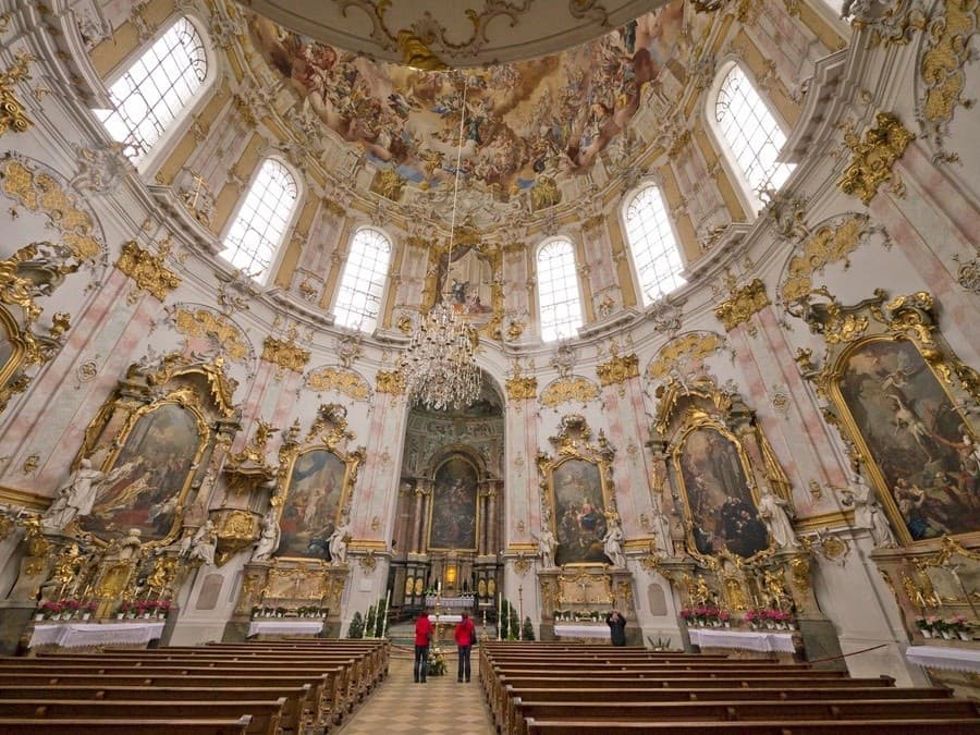 A Day in Salzburg: Sound of Music Tour from Munich