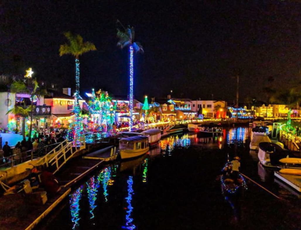 Naples Lights and Canals Sunset Cruise in Long Beach