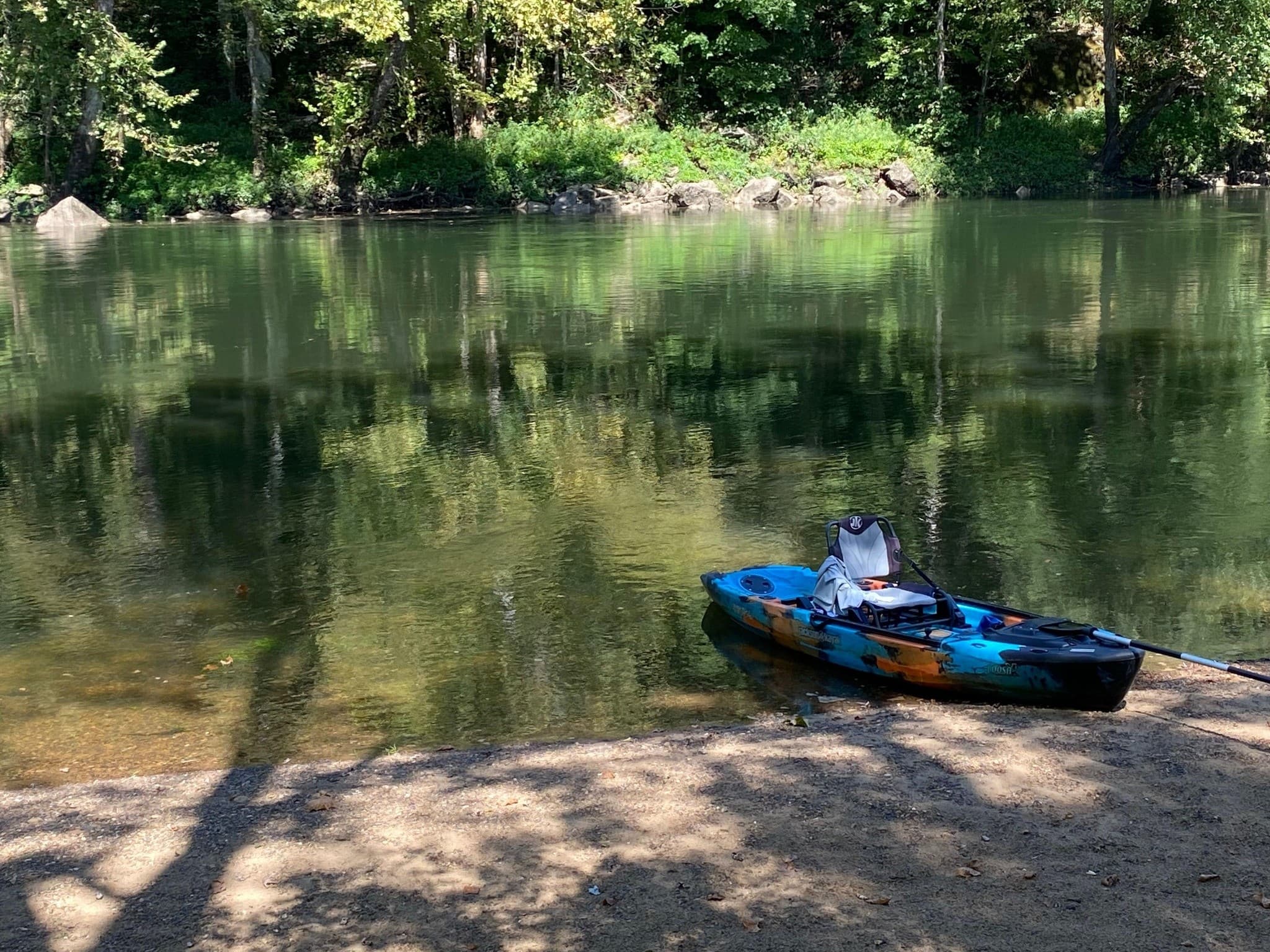 Paddle Your Own Route on the Caney Fork: Self-Service Kayak Rentals in Silver Point