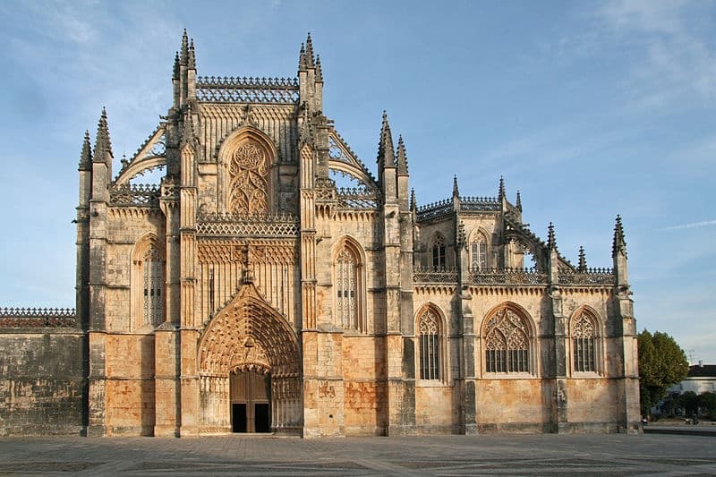 Historic & Coastal Tour with West Portugal Tours