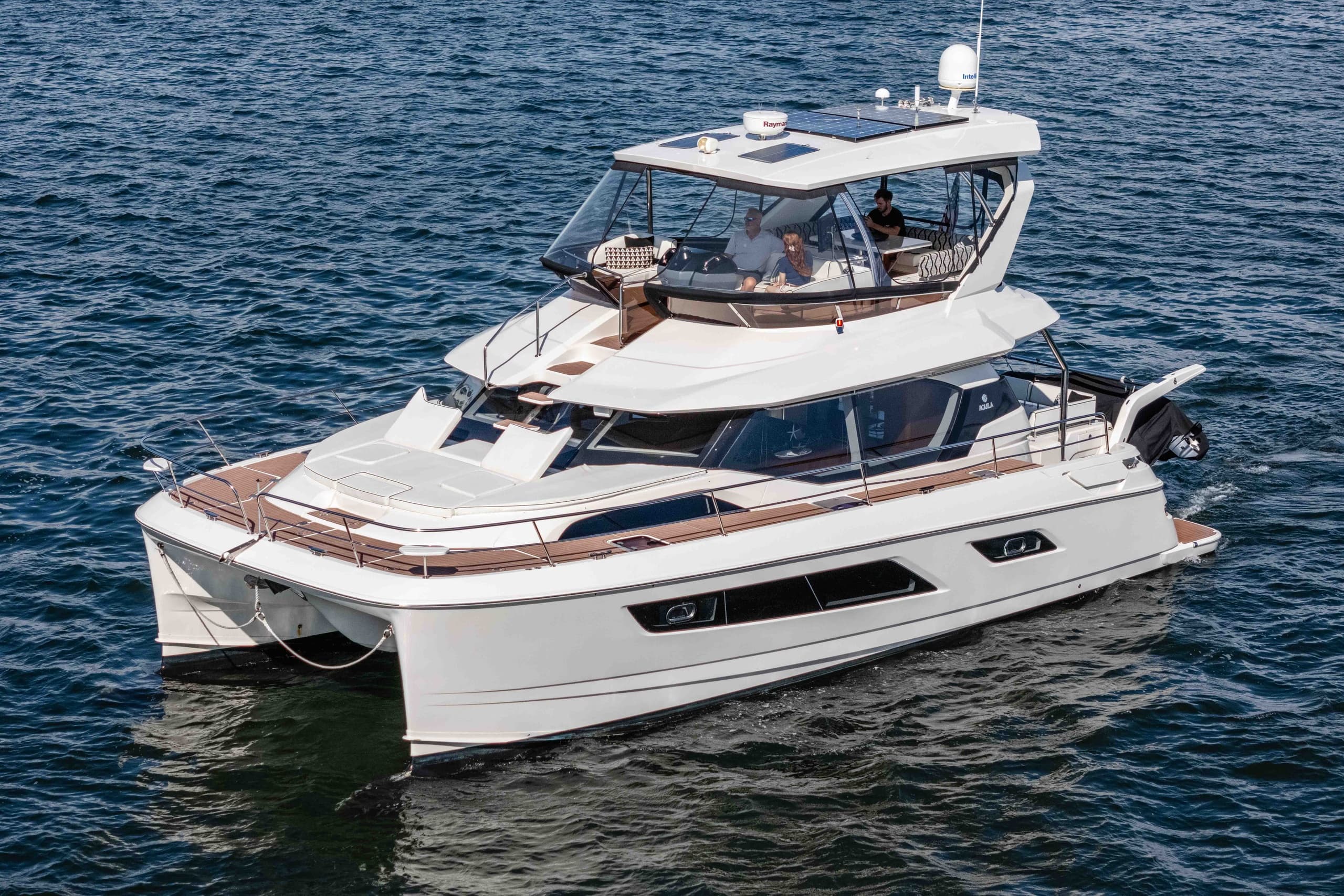 Aquila 44 Coronado: Multi-Day Power Catamaran Charters in San Diego Bay