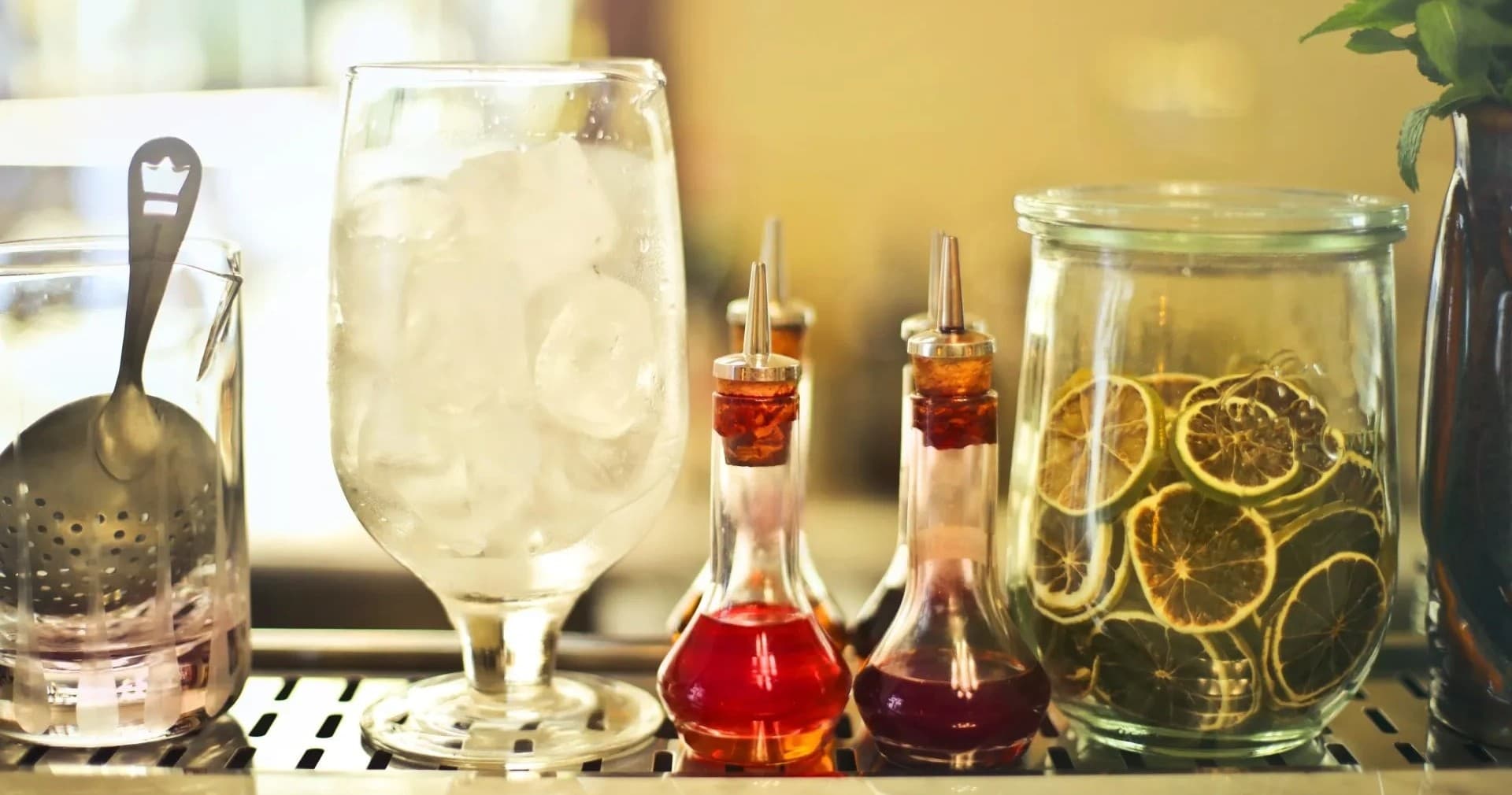 Water-Activities & Distillery Experience at Signature Gin Tour in Hobart