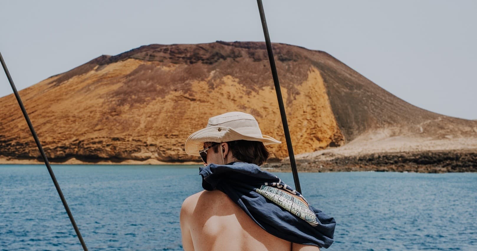 Catamaran to La Graciosa: Paella, Kayaks & Playa Francesa from Órzola photo 2
