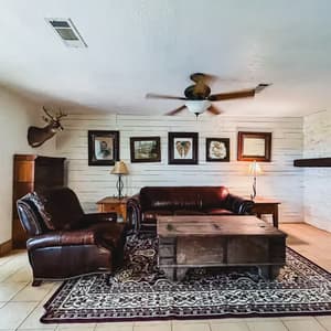 Country Sunshine Cottage: Ranch Retreat on Rockin' Star Ranch in Brenham, TX photo 2