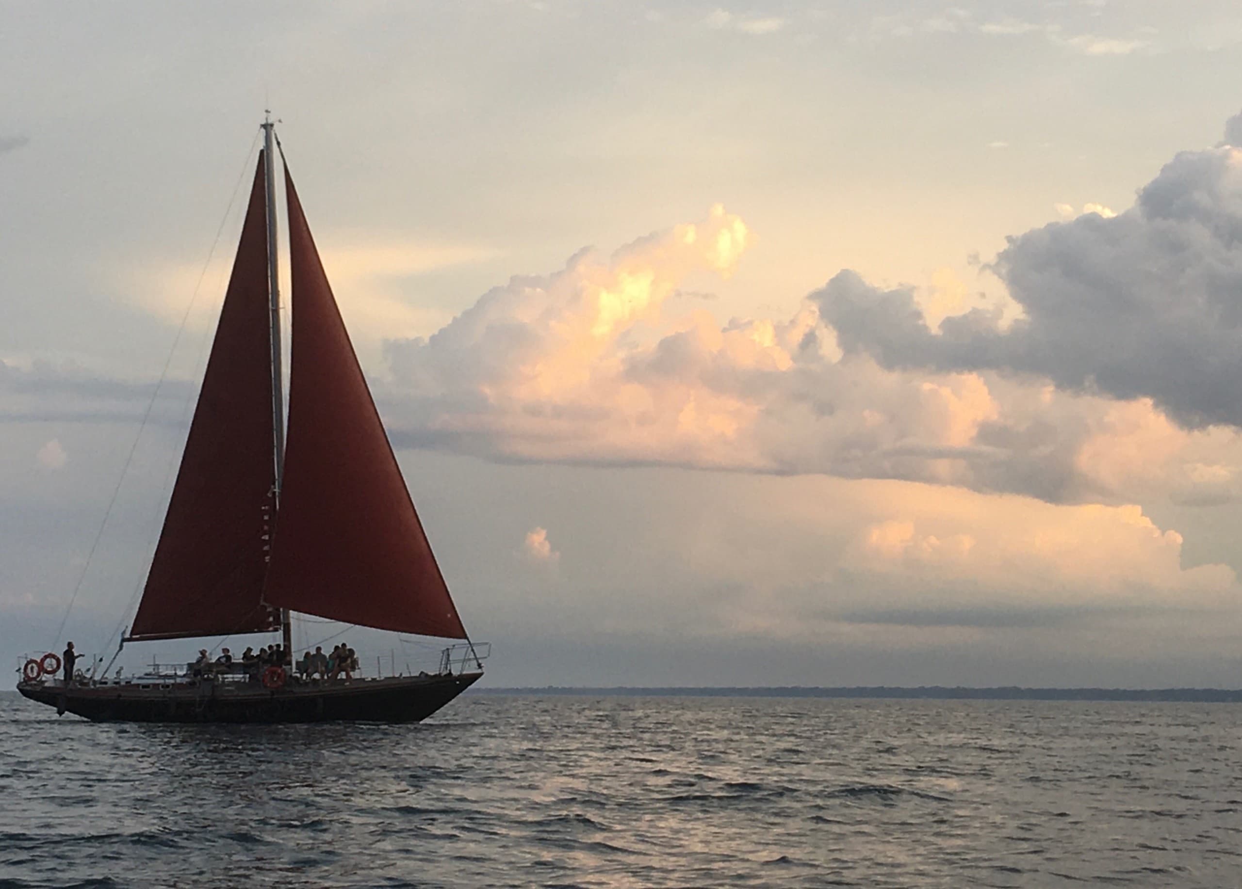 Water Activities: Milwaukee Sailing Adventures LLC in Milwaukee