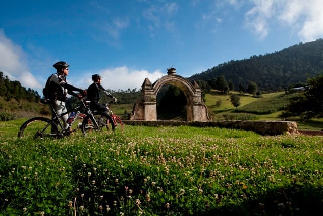 Mountain Biking the Ruta de los Molinos with EcoExperiencias