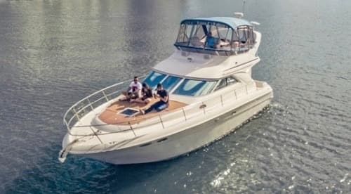 Luxury Yacht Charter on Biscayne Bay with 100 Miami Rentals