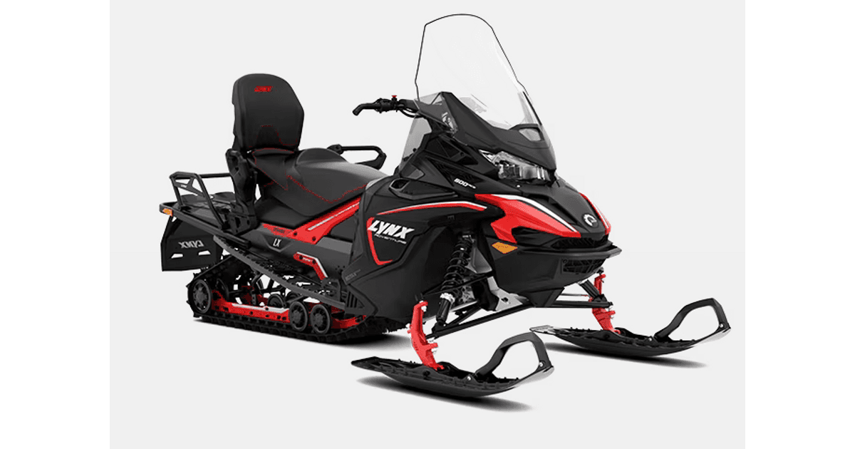 Lynx Adventure 600 ACE Touring from Nipasentie, Kuopio — Tahko Safarit Snowmobile Tours