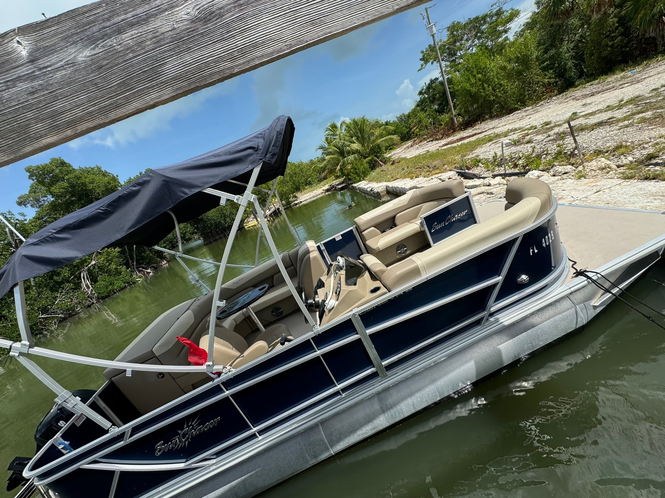 Pontoon Boat Rentals in Marathon | Captain Pip’s