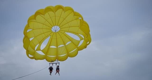 Windy City Parasailing LLC fleet