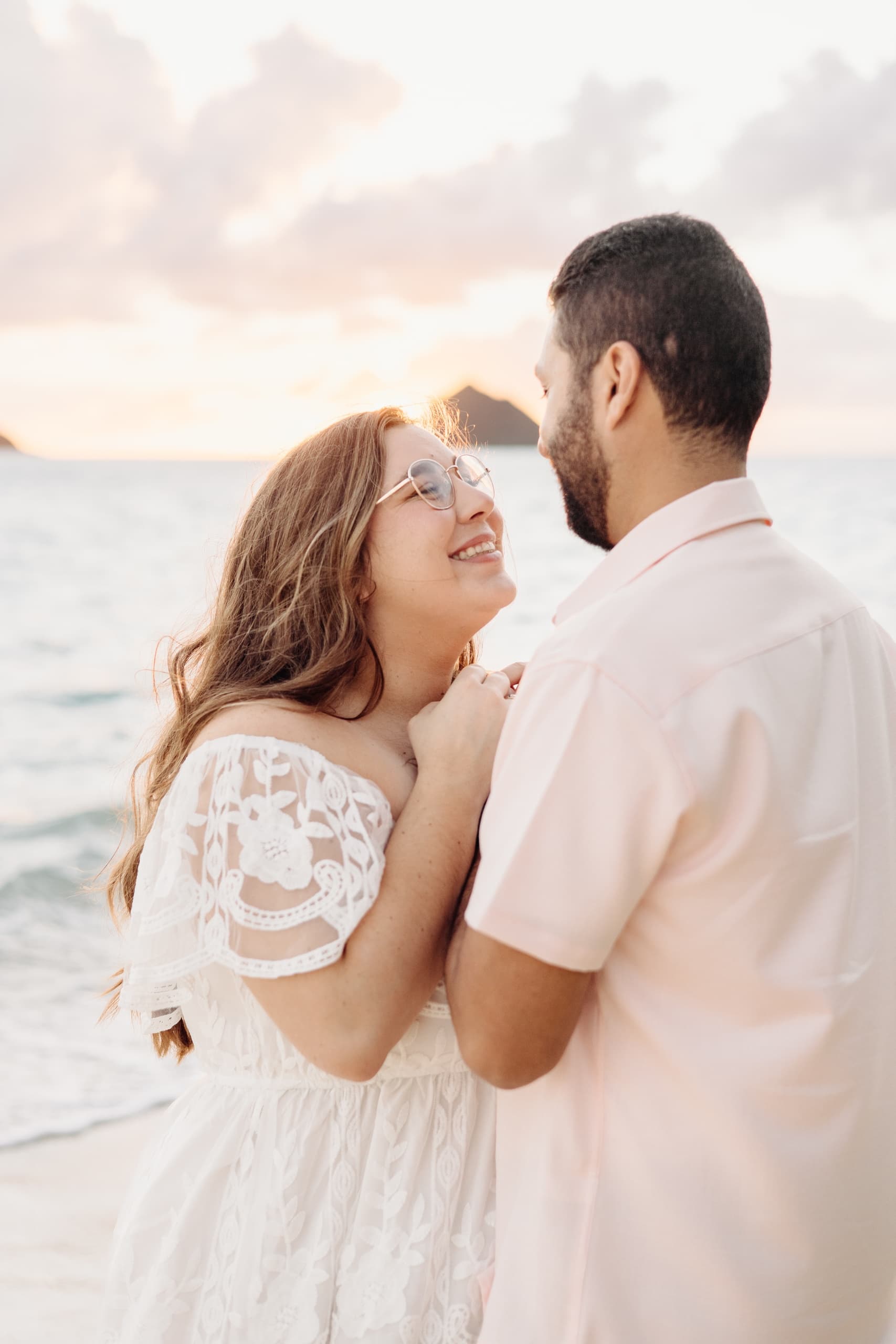 Sunrise Beach Photos with Hawaii Photographer JO in Kailua