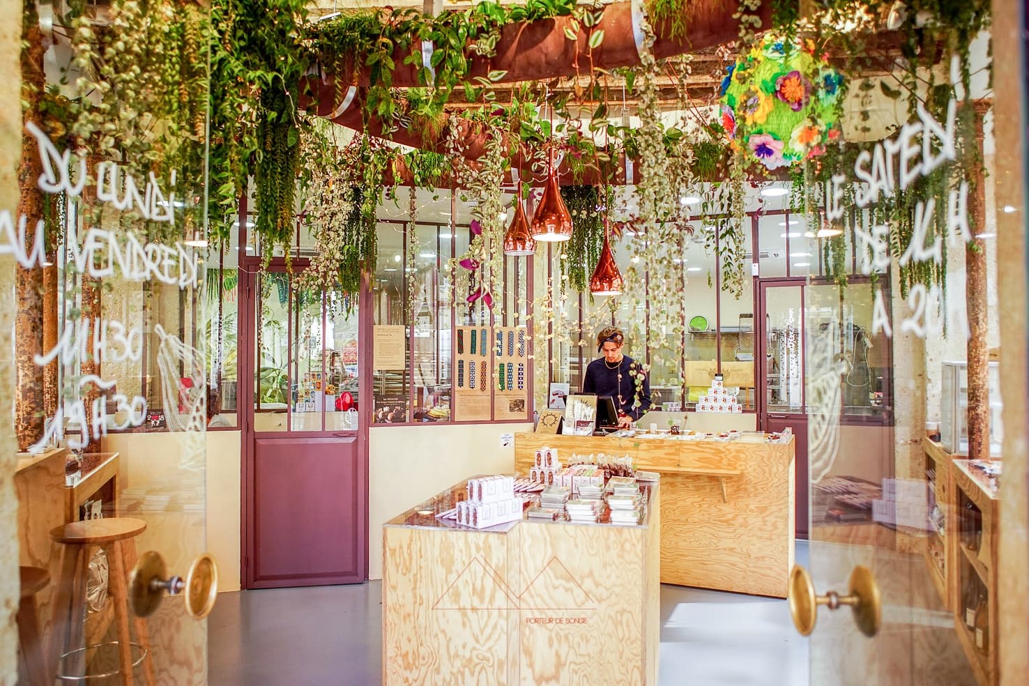Chocolate Tablet Workshop in Paris with RRRAW Cacao Factory