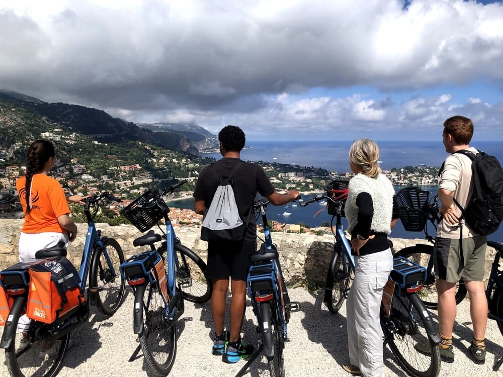 Explore Bordeaux’s Charm on a 3-Hour Guided Bike Tour