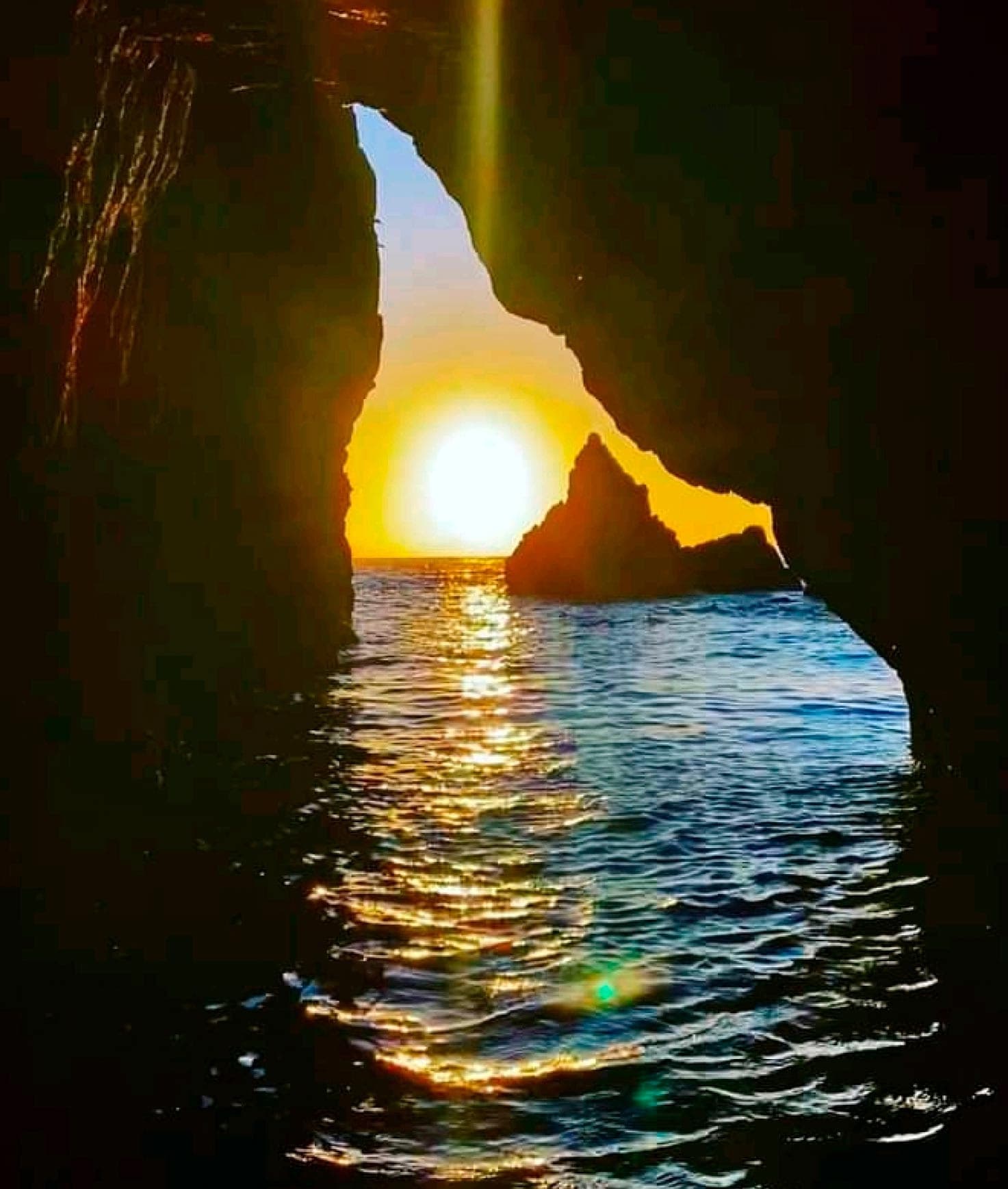 Boat Tours & Cave Exploration at Berlenga Tours