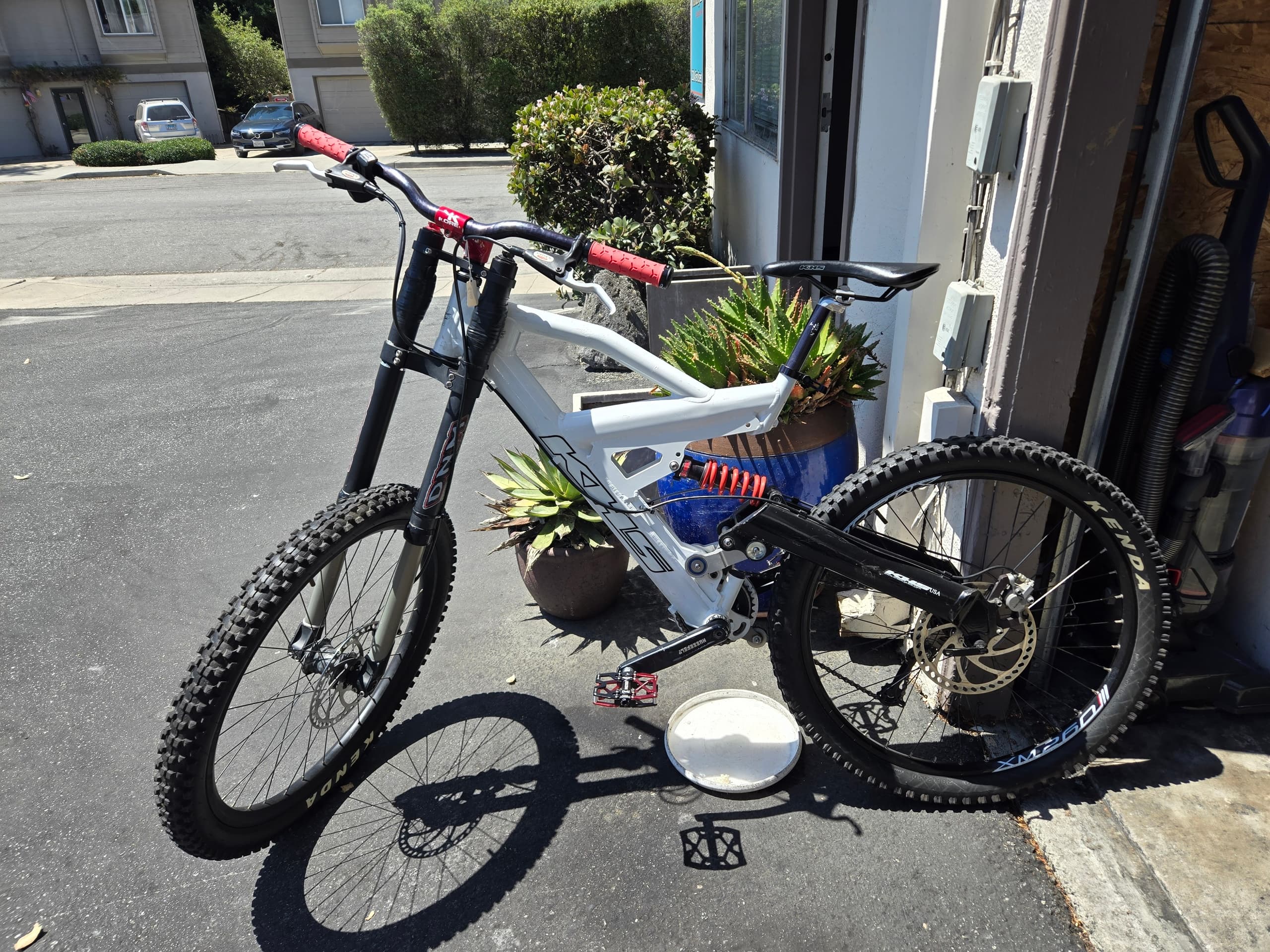 Mountain Bike Adventures with EbikeSCruz in Santa Cruz