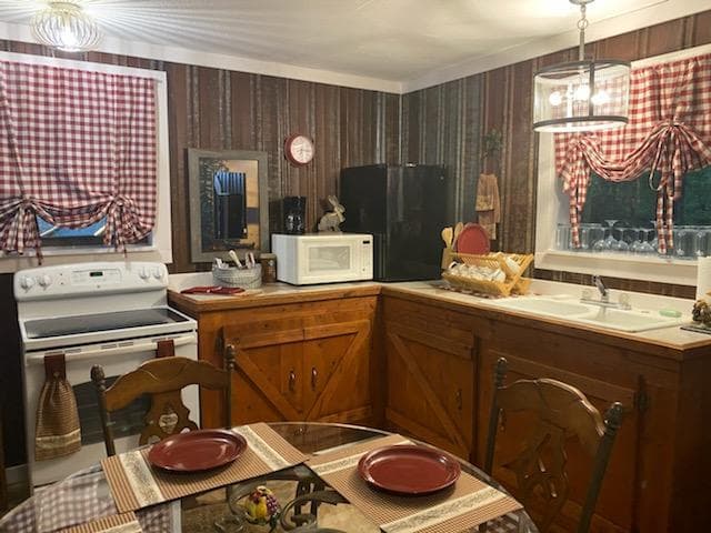 Sasquatch Cabin Rental by Bigfoot Outfitters in Benton, TN