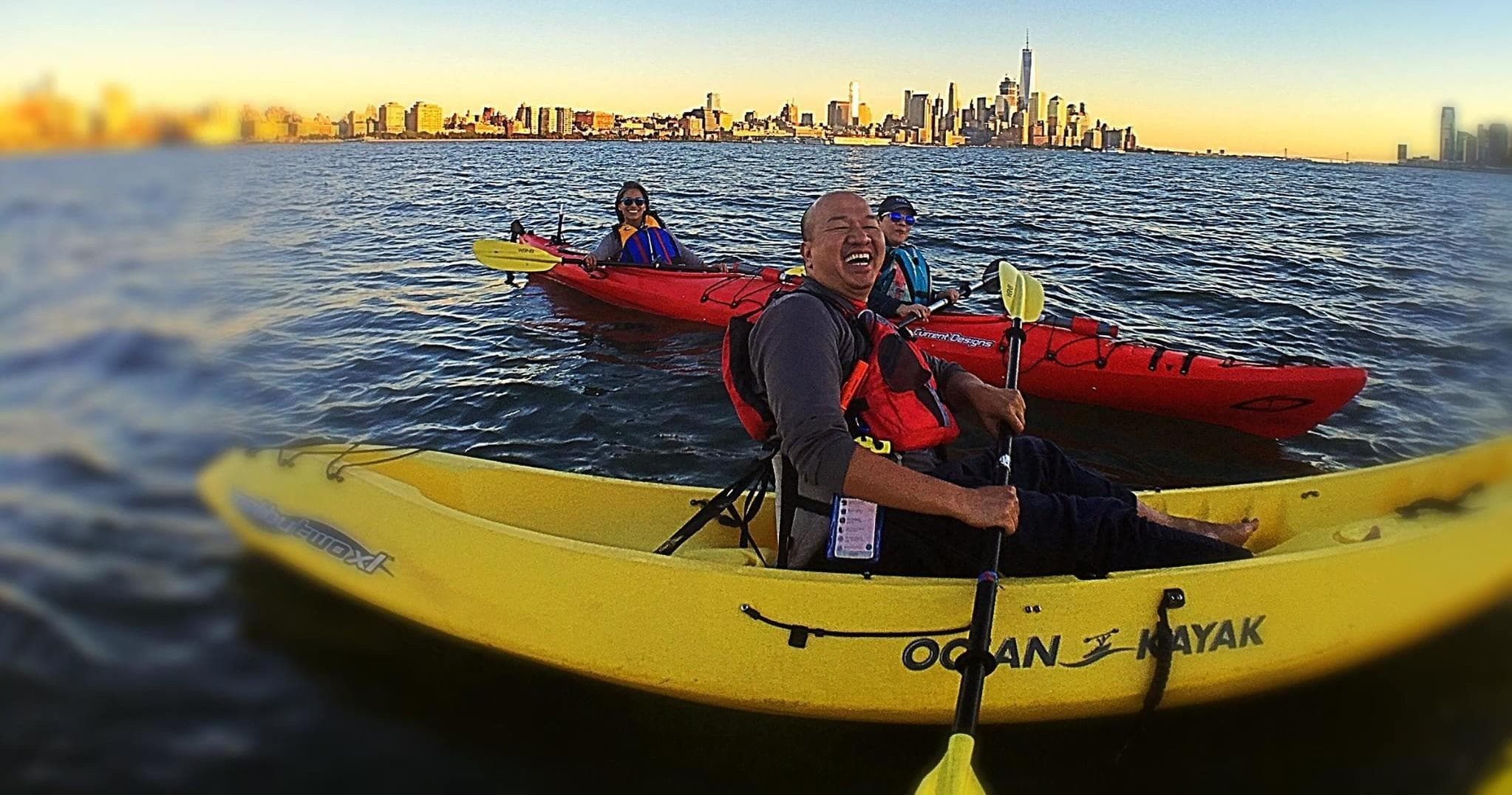 Experience NYC Kayaking and Paddleboarding with Stunning Manhattan Skyline Views
