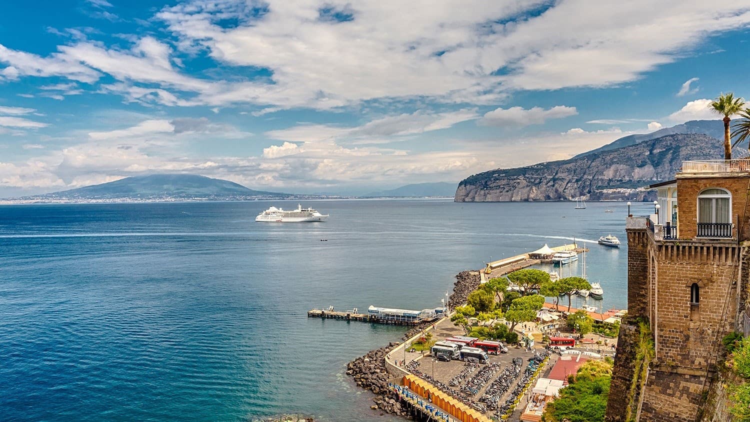 Sail the Sorrento Coast: 6-Hour Private Boat to Nerano