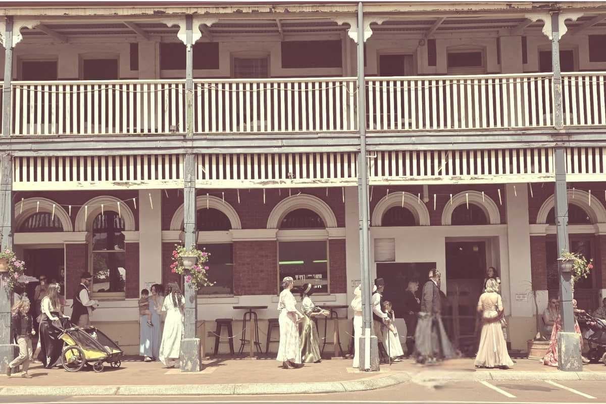 Bridgetown by Foot: Art Trail Walking Tour & Heritage Café in Bridgetown WA