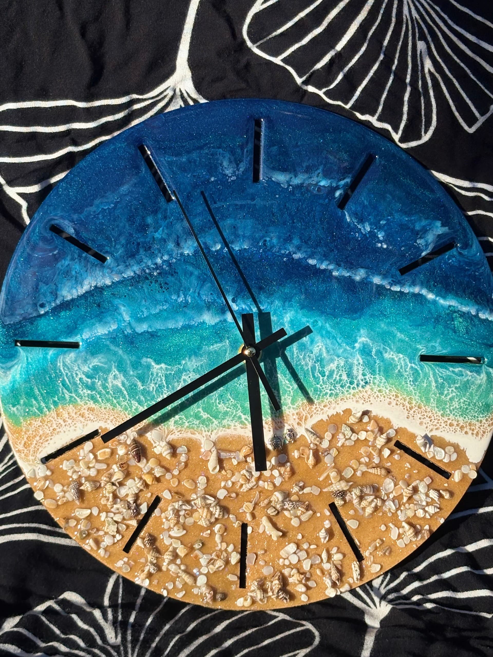 Create a Maui Resin Clock: Ocean Resin Clock Art Workshop in Paia