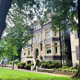 Explore Historic Old Louisville on a Private Walking Tour