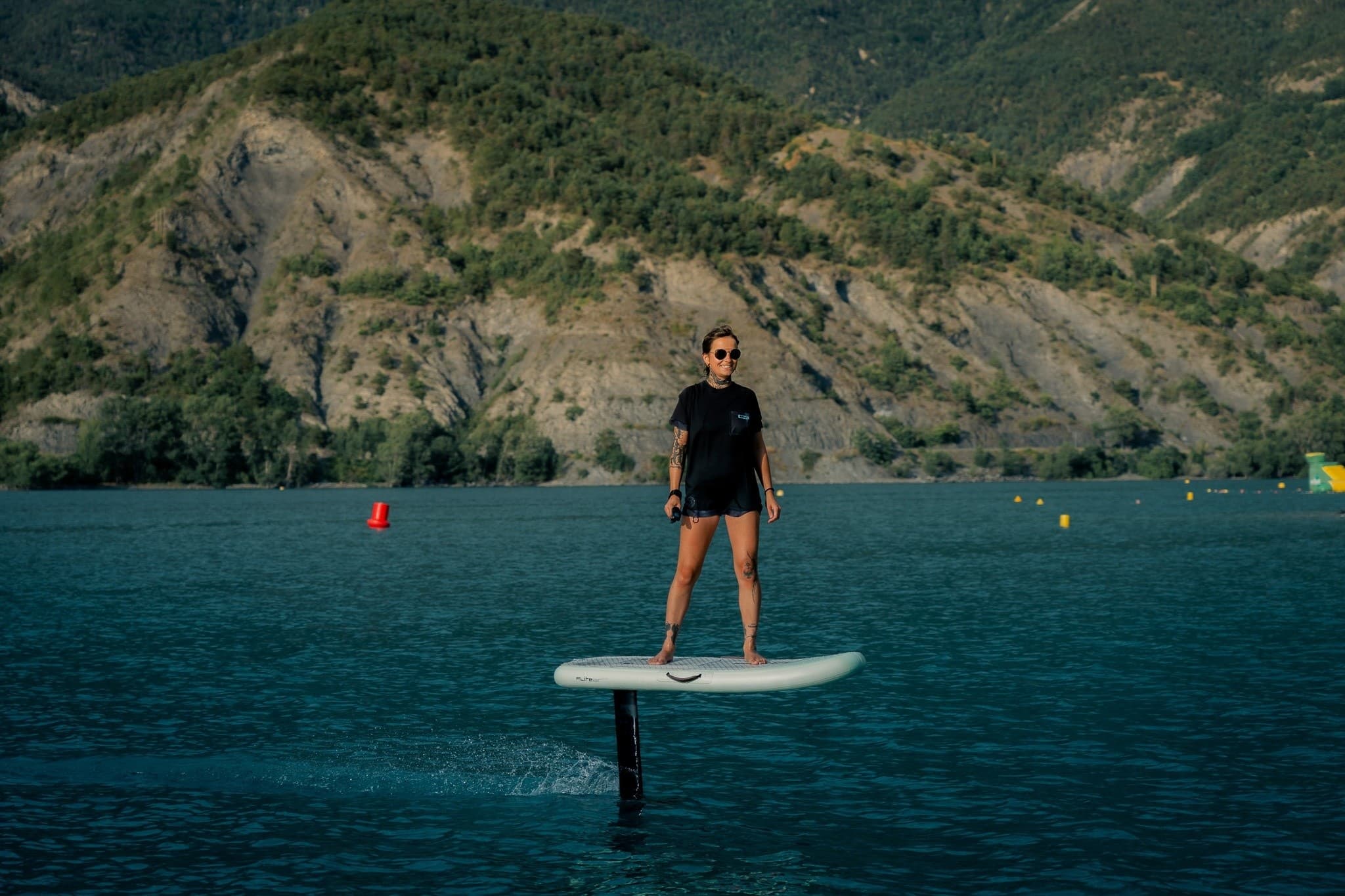 Electric Foil on Le Lauzet-Ubaye Lake: Fly Above the Water in the Ubaye Valley