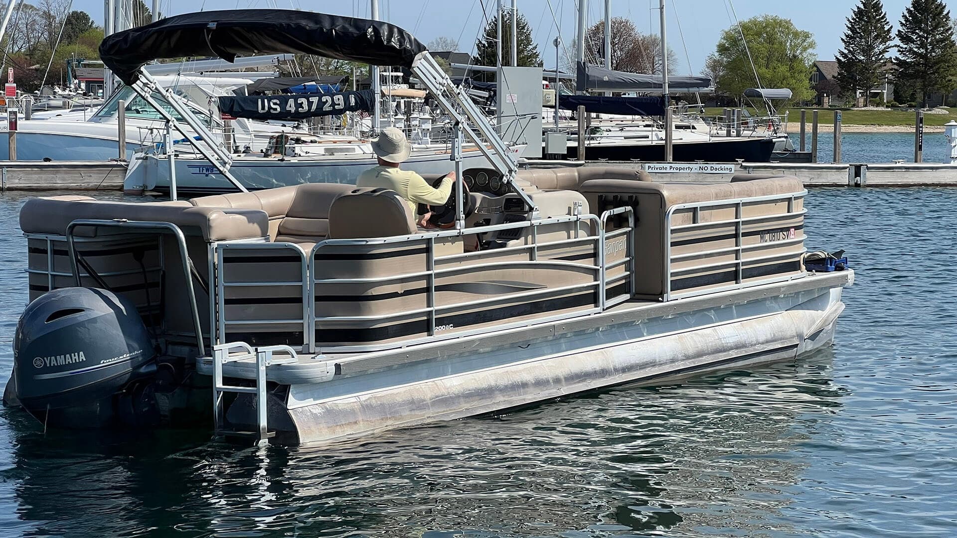 Sanpan 22′ Pontoon Boat Rentals in Traverse City, MI