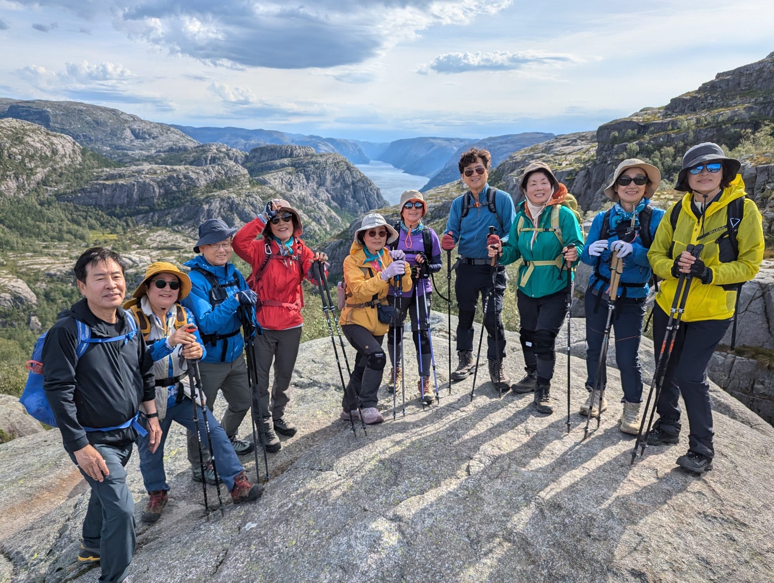 Hike Pulpit Rock from Stavanger: Local-Guided Trip to Preikestolen