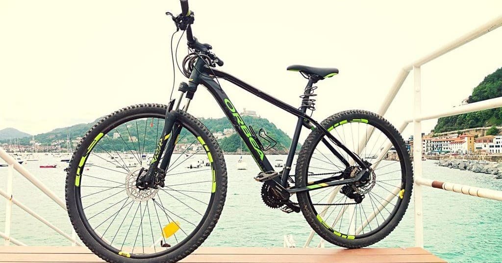 Mountain Biking at Sanse Bikes: Scenic Trails and Adventure