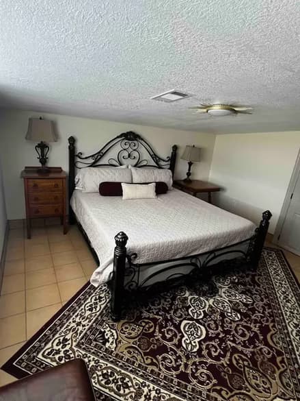 Country Sunshine Cottage: Ranch Retreat on Rockin' Star Ranch in Brenham, TX photo 3