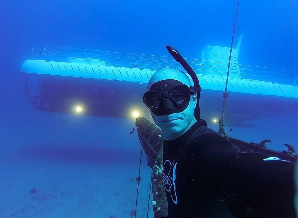 Explore the Carthaginian Shipwreck: Maui’s Premier Wreck Dive Adventure