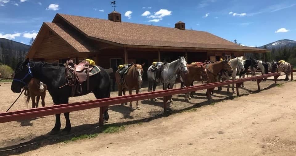 Enchanting Hayrides in Grand Lake, Colorado