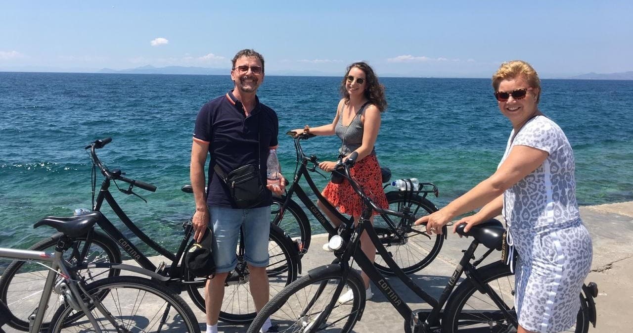Coastline Cycling Tour with Let's meet in Athens