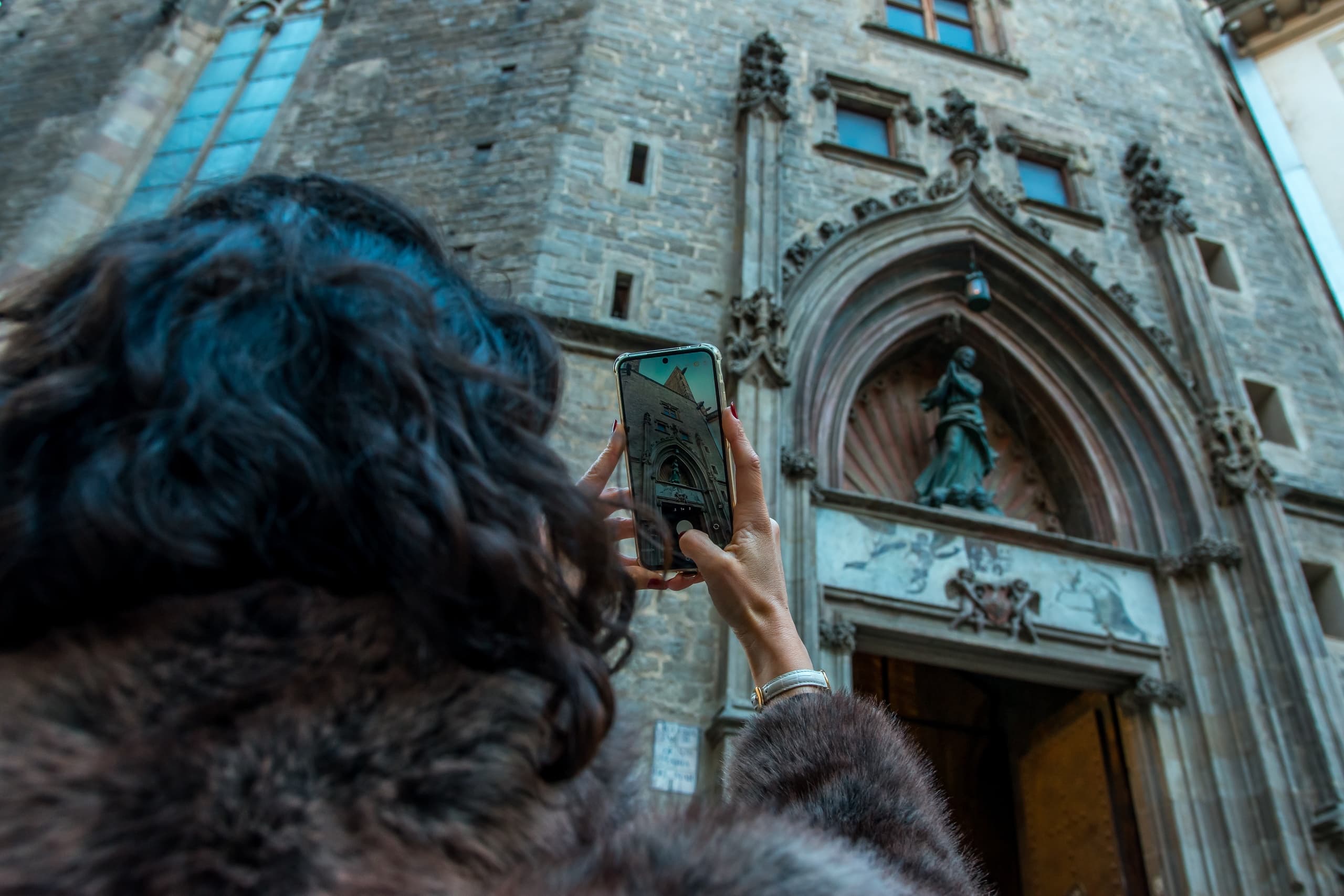 El Born Walking Tour: Santa Maria del Mar Rooftop & Gothic Sights in Barcelona photo 1