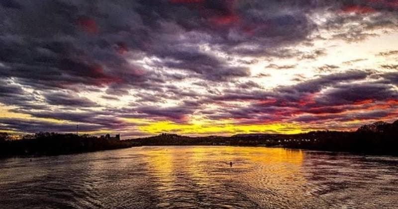 Evening on the Tennessee: 6pm Sunset Cruise on Chattanooga Riverfront