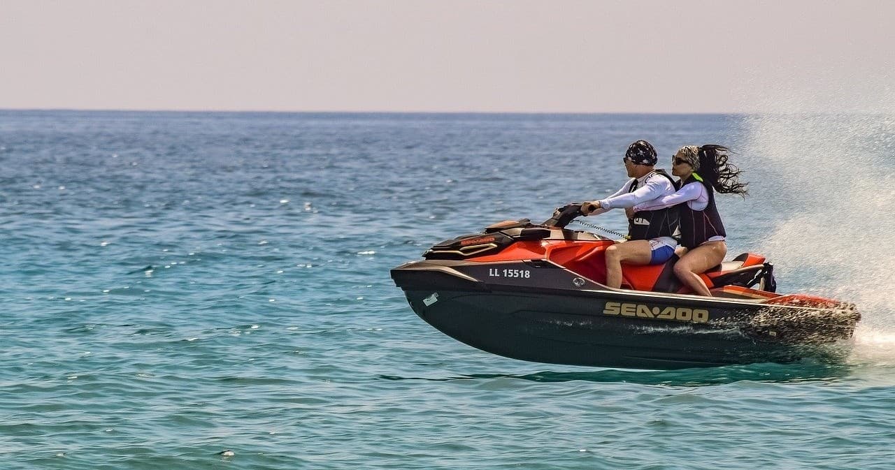 Jet Ski Adventures on Arizona’s Waterways in Phoenix
