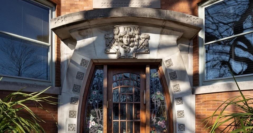 Urban History & Architecture Tour with Logan Square