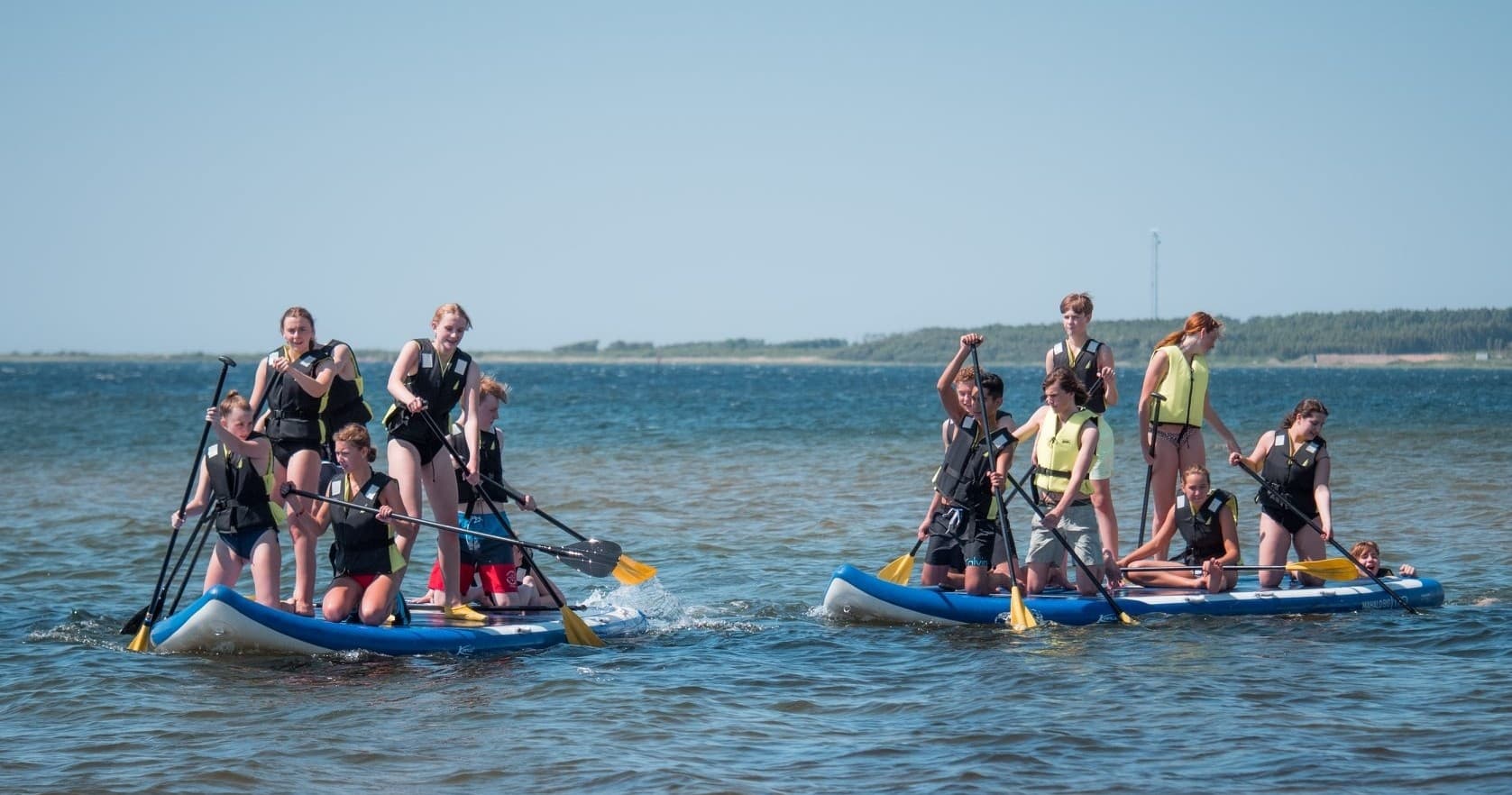 Hyra Mega-SUP with Kitekalle in Halmstad: Group Paddling Adventure