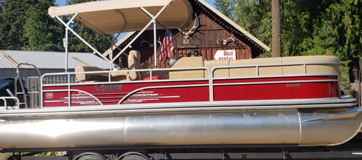 Water Activities with Lowe Pontoon at Upper Priest Lake