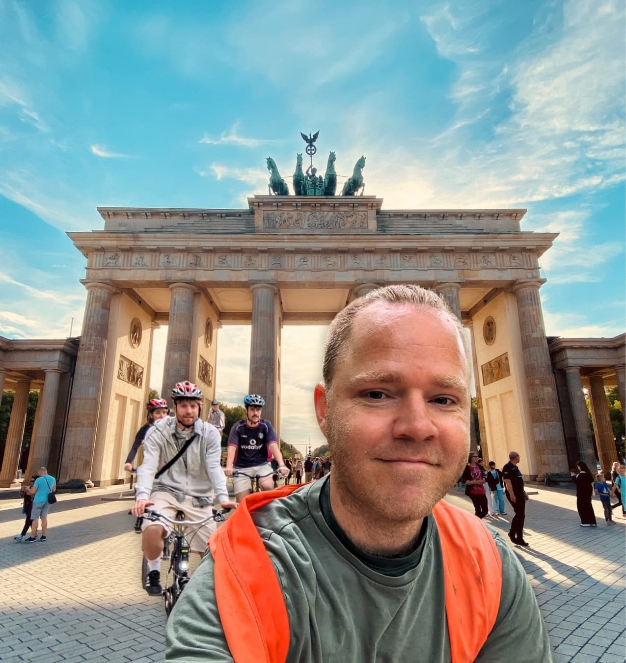 Ultimate Berlin Bike Tour: 6-Hour City Highlights