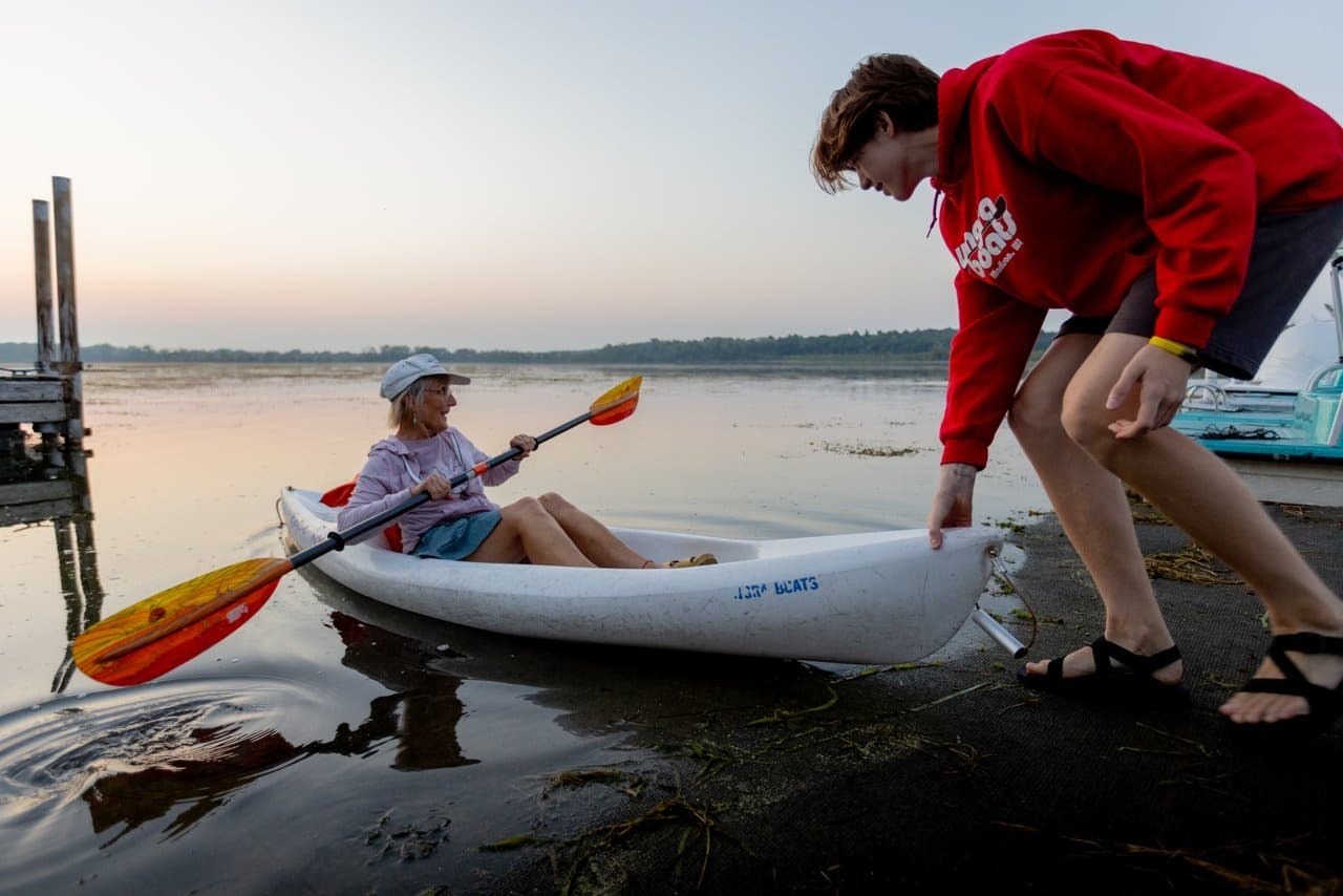 Dawn Paddle on Lake Wingra: Members-Only Early Morning Paddle in Madison photo 2