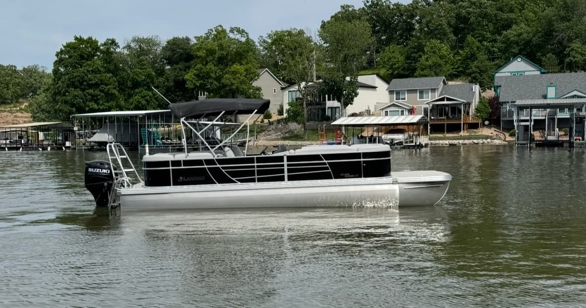 Water Activities with Big Foot Boat Rentals on the Lake