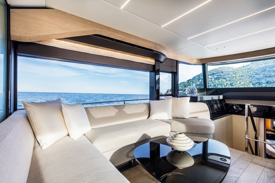 Full-Day Luxury Charter Aboard the 58 Absolute Navetta Andiamo in Sarasota Bay photo 4