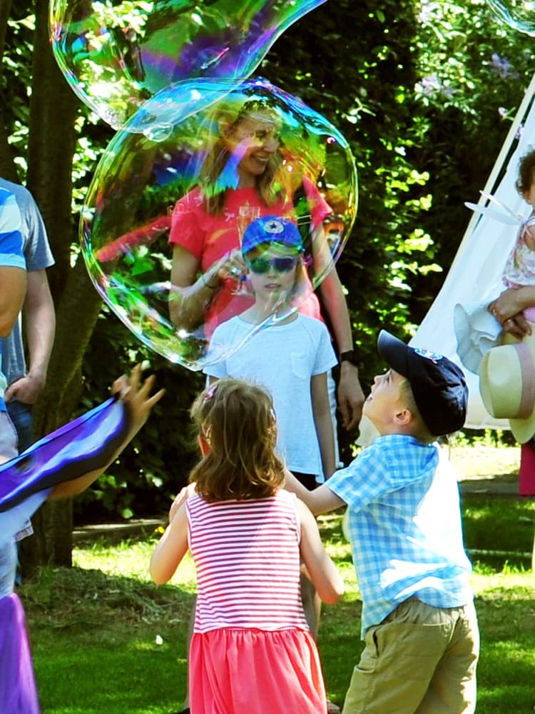 1-Hour Show in Toronto: JoJoFun Family Magic, Bubbles & Balloons photo 2