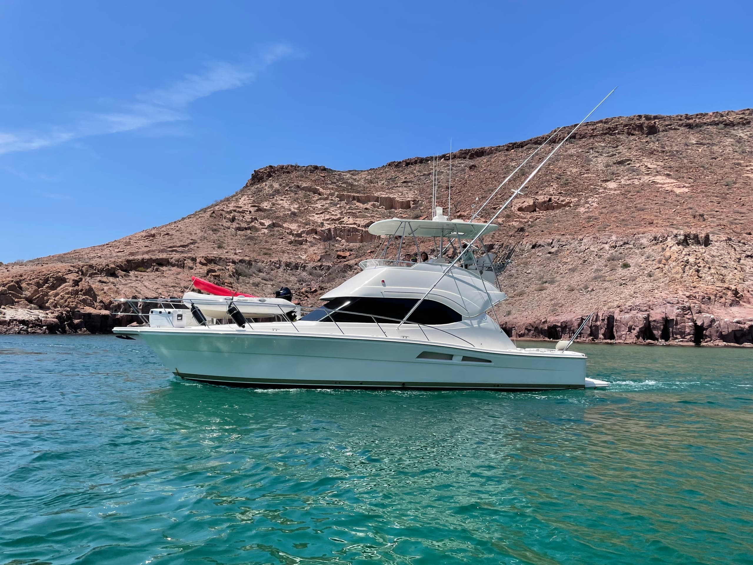 Riviera 41' Yacht Adventure in La Paz, Mexico