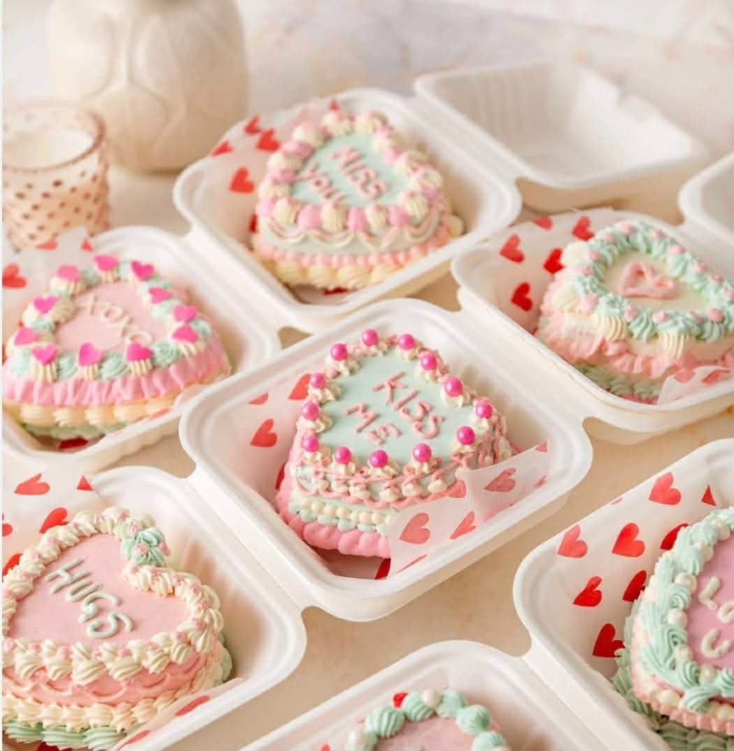 Buttercream & Bows Vintage Bento Cake Class in Salina with Bibliophiles Kitchen photo 2