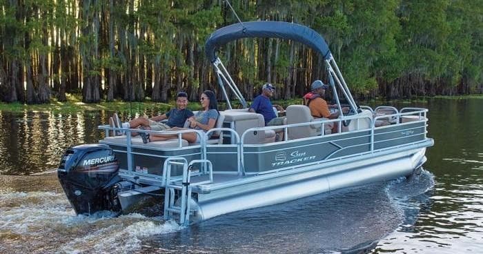 Fishing Pontoon Rentals with Beachside Boat & Bait