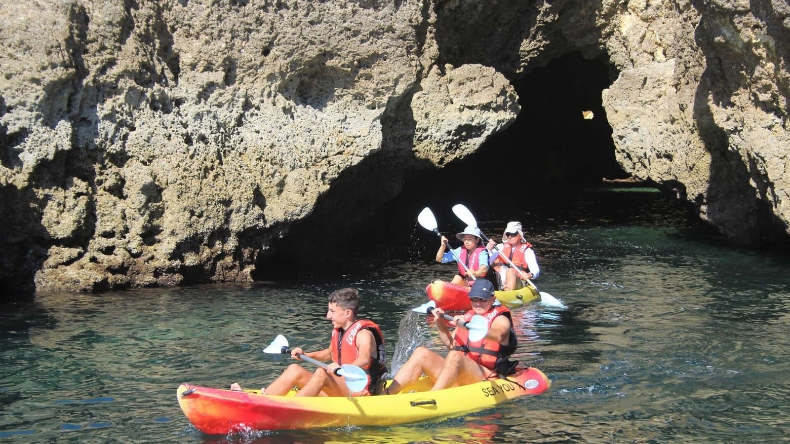 Kayaking Ponta da Piedade with Lagos Adventure